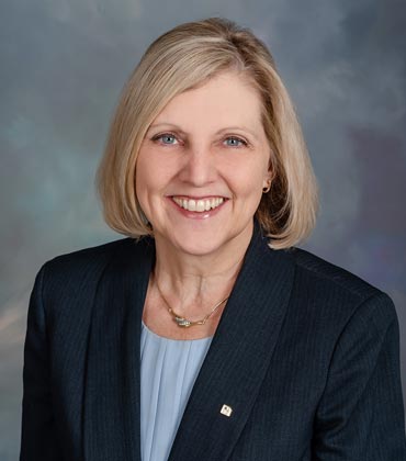 Barbara Britenriker, EVP/CFO, Farmers & Merchants State Bank