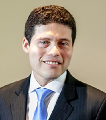 Alexandre Fuentes van Amson, Head of Asset Allocation, Financial Advisor at Saron Investments Alexandre Fuentes van Amson, Head of Asset Allocation, Financial Advisor at Saron Investments