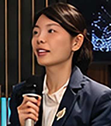 Julia Chan